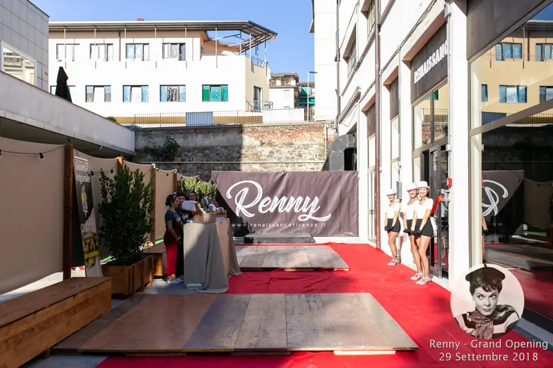 Il cortile del Renny all'inaugurazione, il 29 settembre 2018
